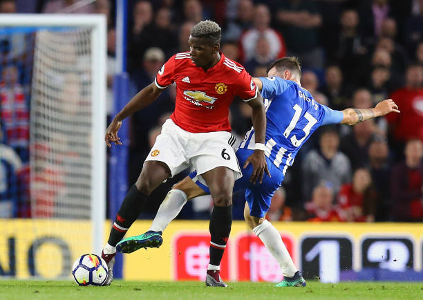 足球赛事中 足球赛事中